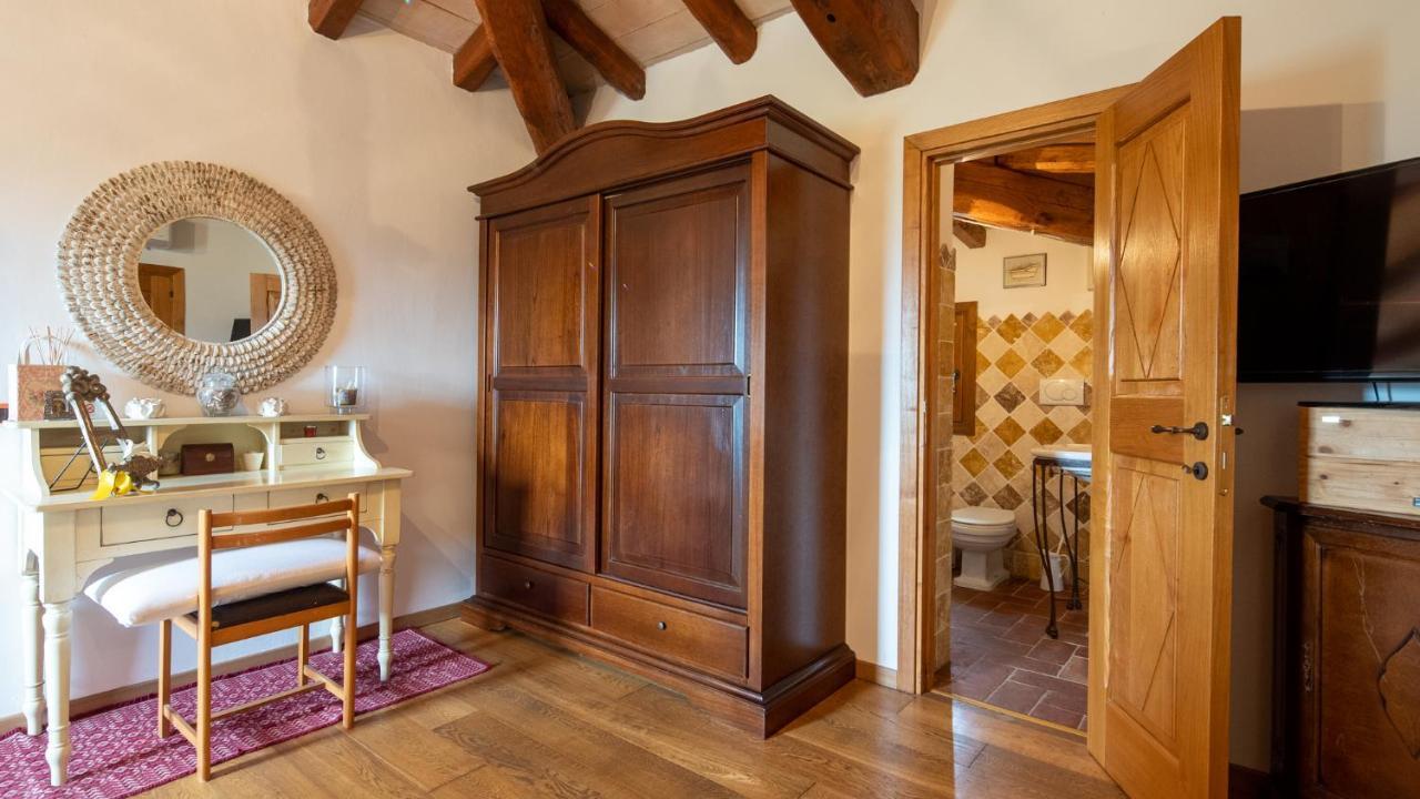 Antica Caresi B&B Olbia Exterior foto