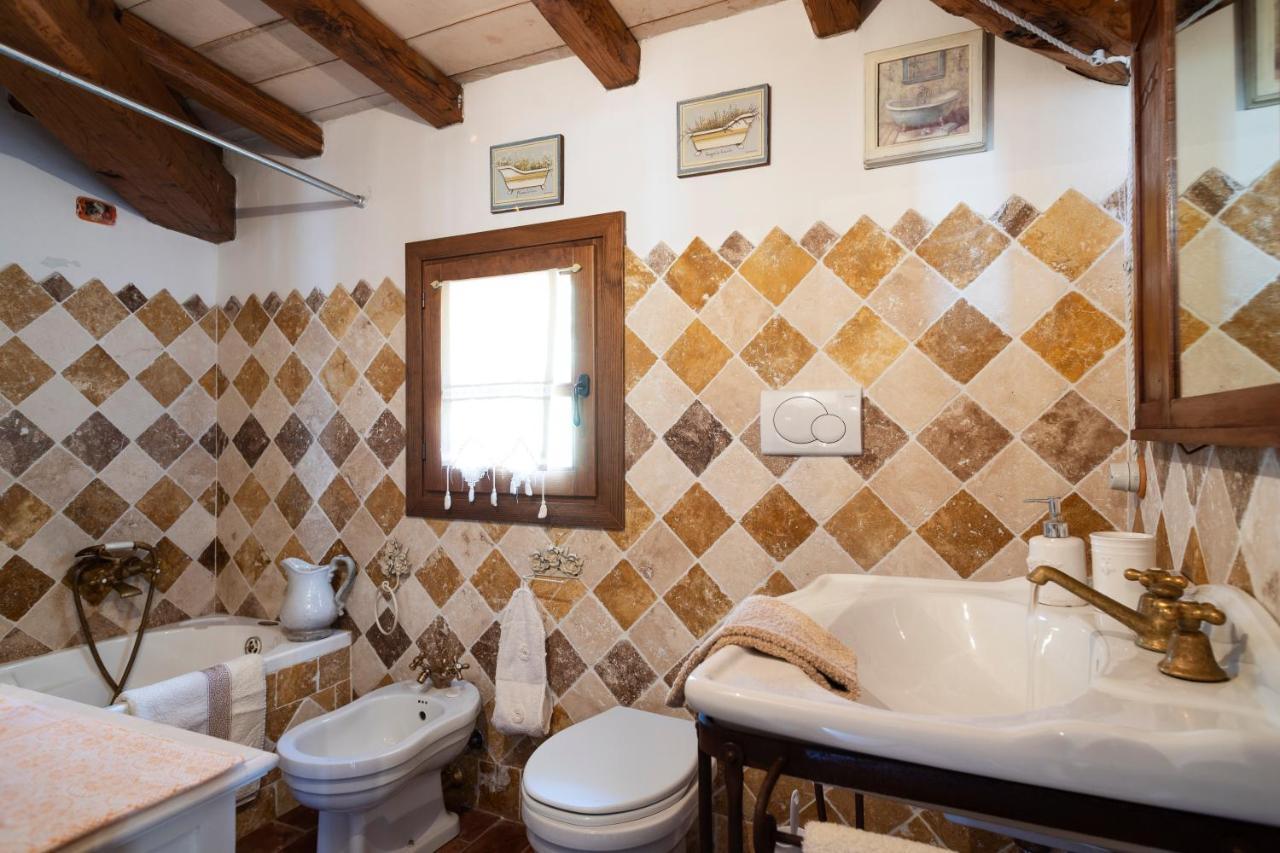 Antica Caresi B&B Olbia Exterior foto