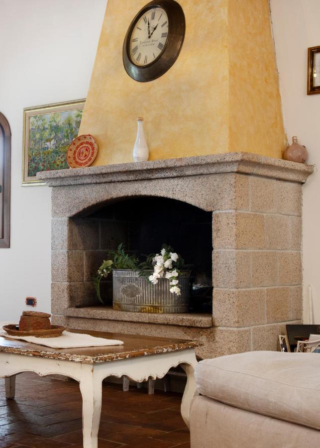 Antica Caresi B&B Olbia Exterior foto