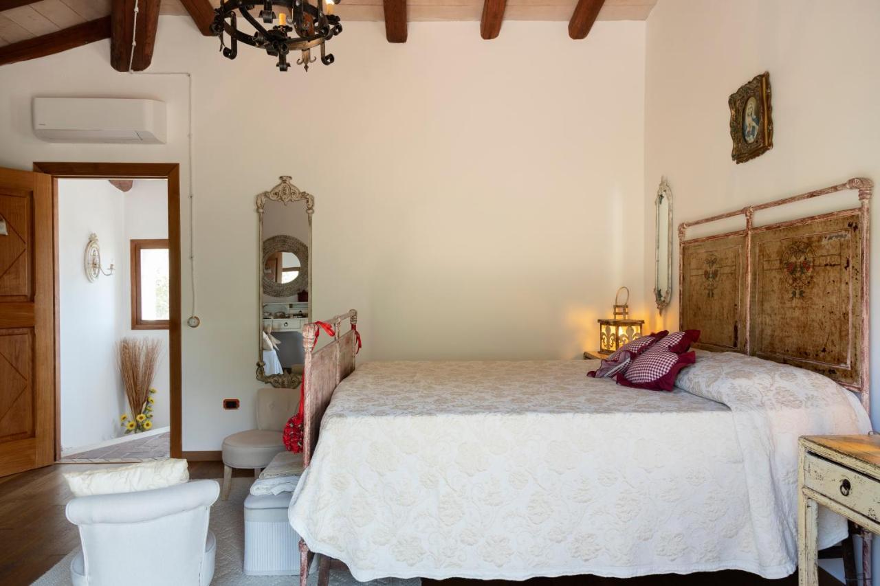 Antica Caresi B&B Olbia Exterior foto